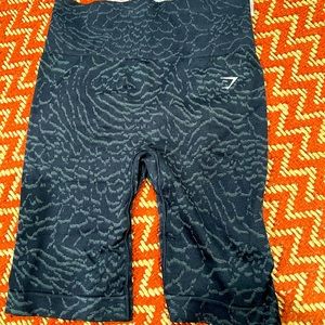 Black gymshark shorts with butt scrunch